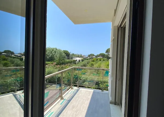 Eden 111, Perla Resort, Bay Of Lalzi